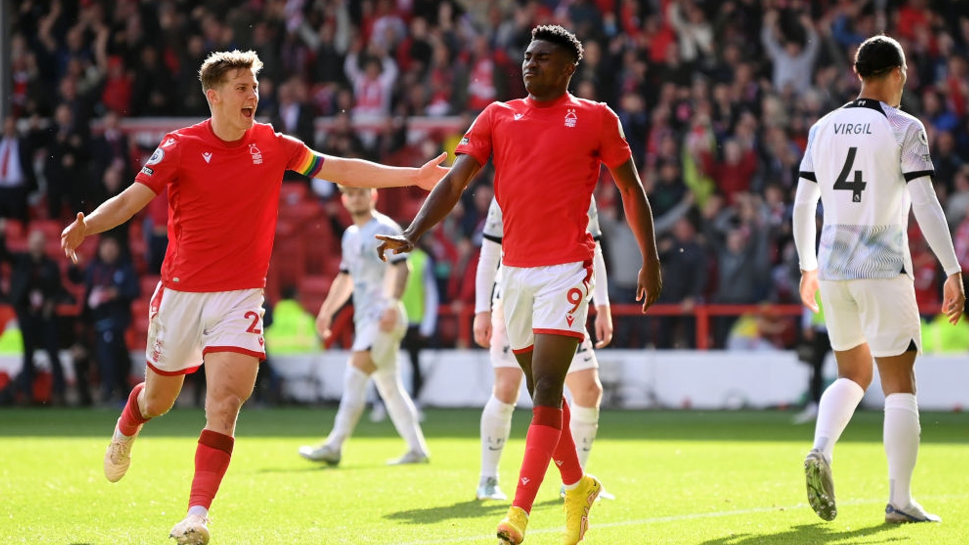 更体现了他 更体现了他