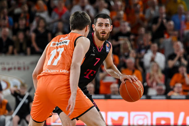 坛备受瞩目 坛备受瞩目